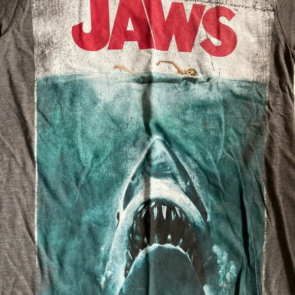 New men’s small JAWS tee shirt - Picture 2 of 4